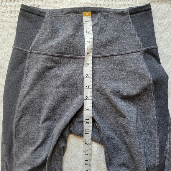 Lululemon Featherlight  Tight Heathered Black - Picture 9 of 11